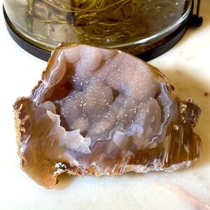 AGATE GEODE FREE  FROM